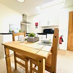 The Cobbles Apartman *