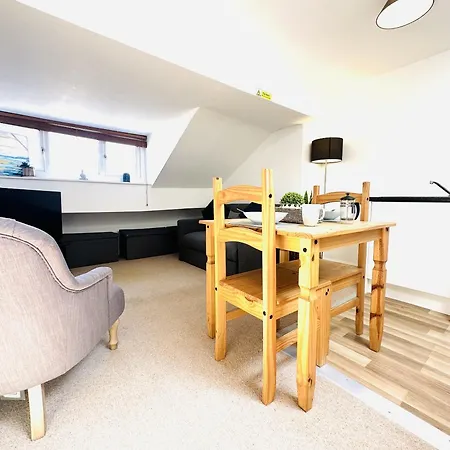 아파트 The Cobbles *